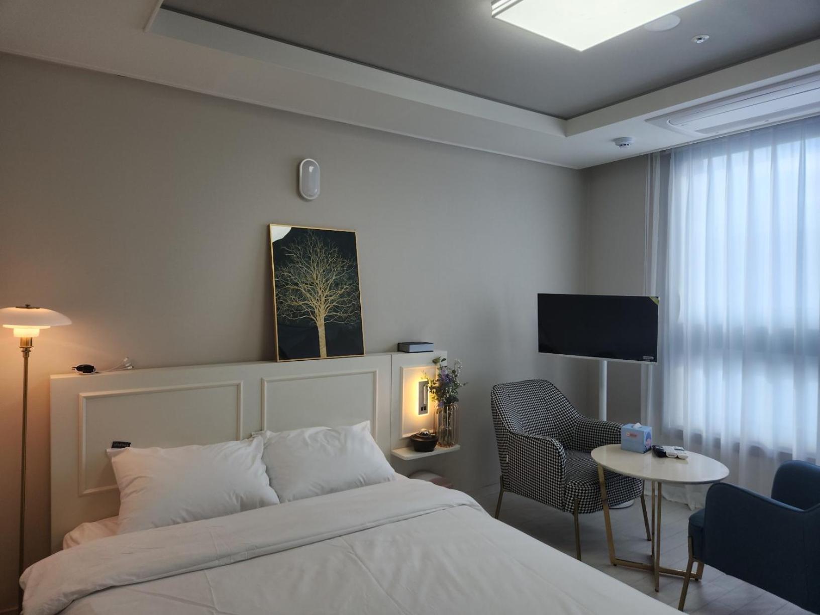 Daegu Star B&B Dsr Hotel Lily Guestroom Buitenkant foto