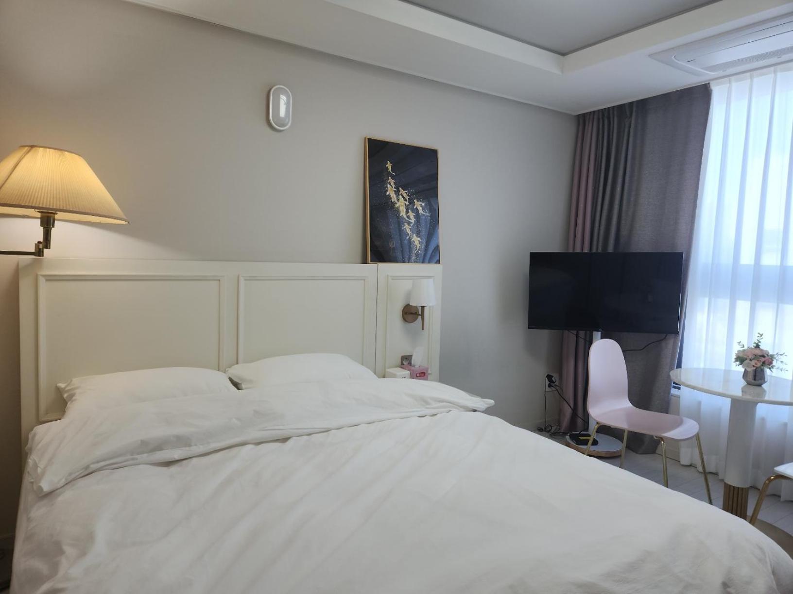 Daegu Star B&B Dsr Hotel Lily Guestroom Buitenkant foto