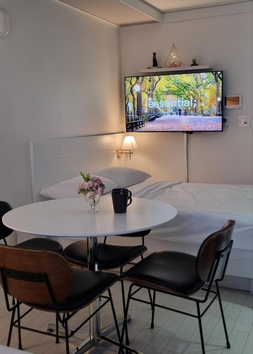 Daegu Star B&B Dsr Hotel Lily Guestroom Buitenkant foto