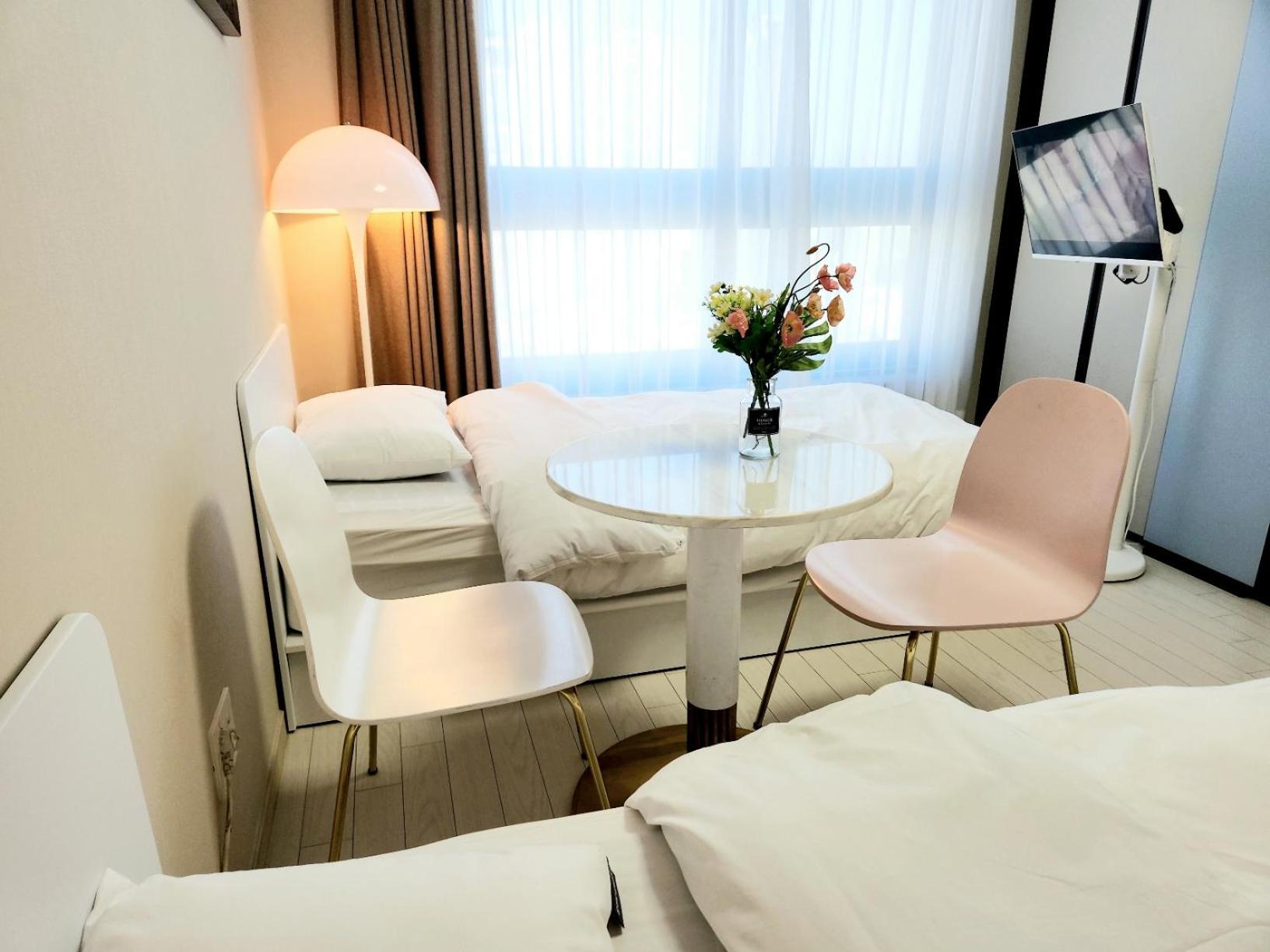Daegu Star B&B Dsr Hotel Lily Guestroom Kamer foto