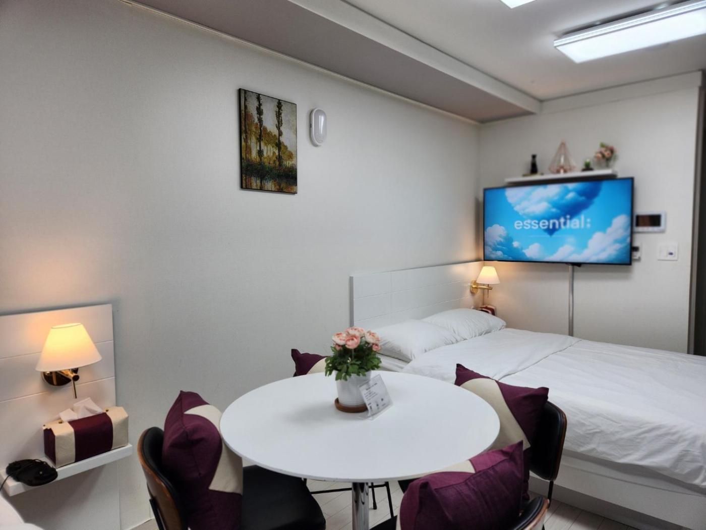Daegu Star B&B Dsr Hotel Lily Guestroom Buitenkant foto