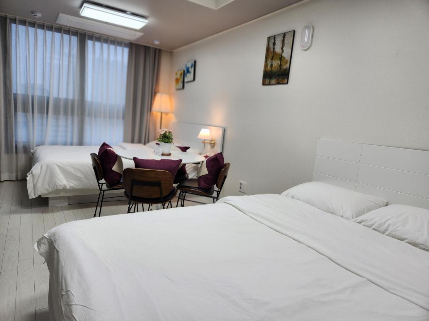Daegu Star B&B Dsr Hotel Lily Guestroom Buitenkant foto