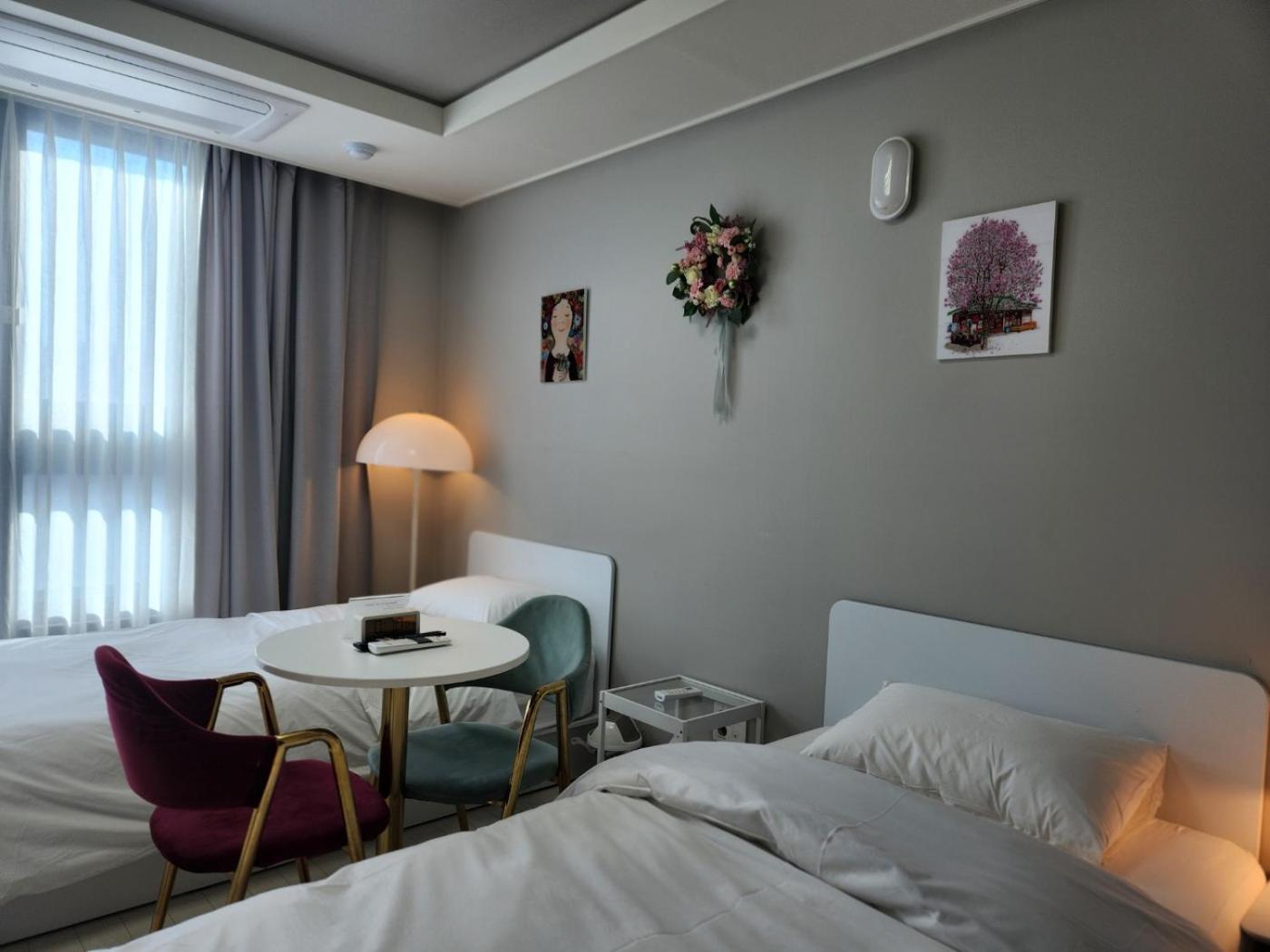Daegu Star B&B Dsr Hotel Lily Guestroom Buitenkant foto