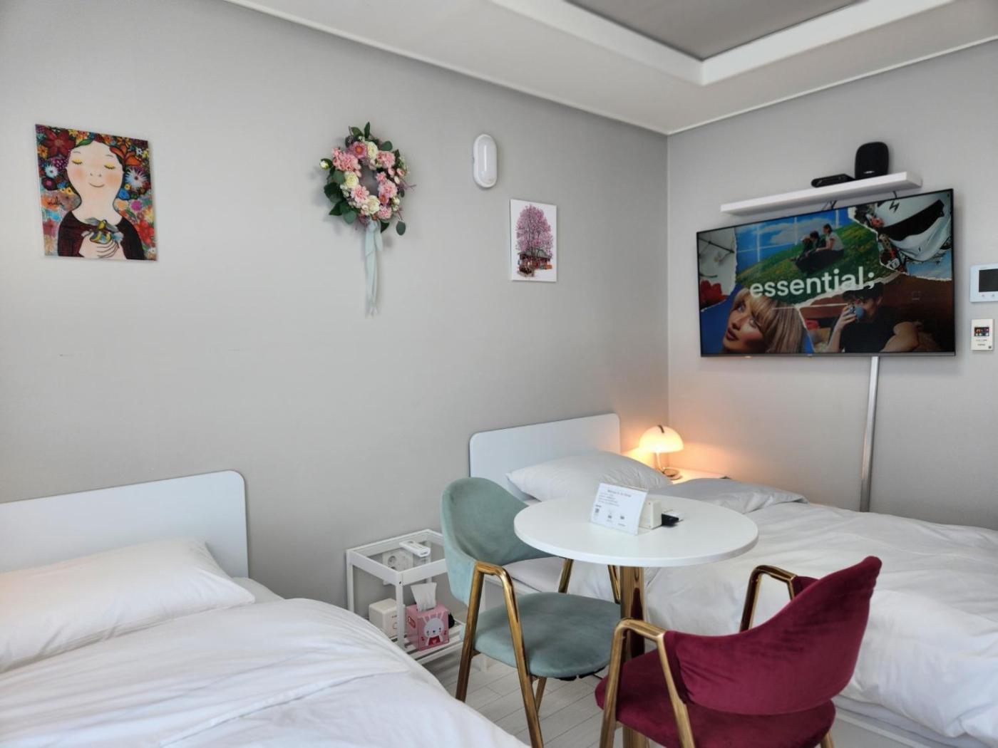 Daegu Star B&B Dsr Hotel Lily Guestroom Buitenkant foto